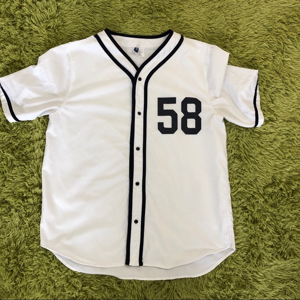 H&M Men’s Baseball Tee Size XL